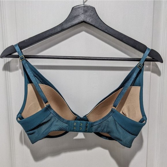 ThirdLove | Shadow Stripe Plunge Bra Lace (32D 1/2) - Picture 5 of 11